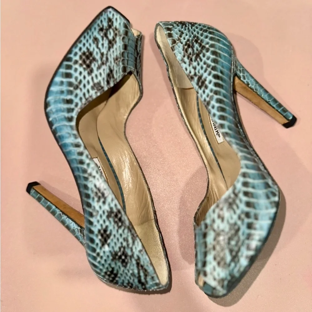 Manolo Blahnik Teal Snake-Print Open-Toe Stiletto Heels - Picture 4 of 10